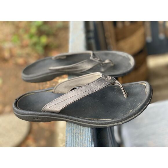 Olukai Women’s Metallic Gray Flip Flop Sz 9 US - Picture 10 of 10